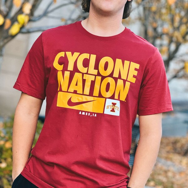 Red and gold nike shirt outlet